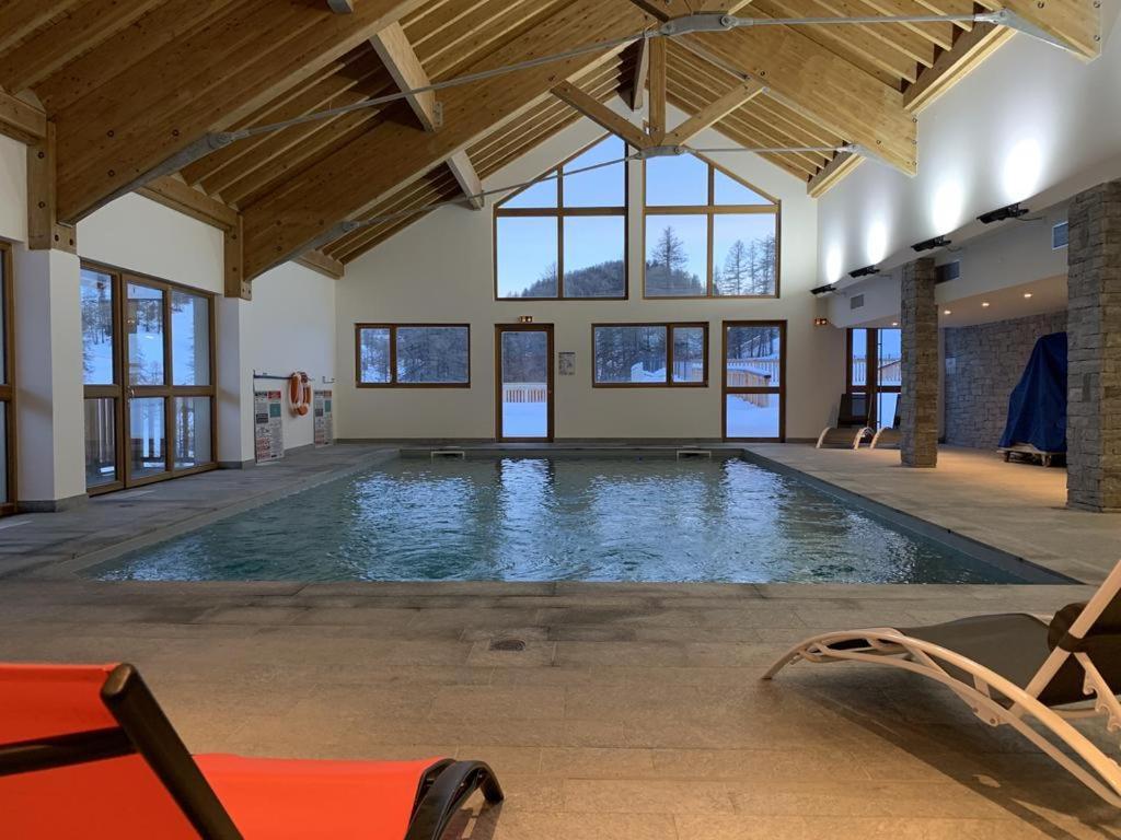 דירות וארס Appt Le Hameau Des Rennes 4 Etoiles Pieds Des Pistes Piscine Interieure Exterieure מראה חיצוני תמונה