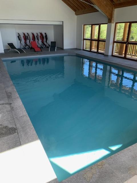 דירות וארס Appt Le Hameau Des Rennes 4 Etoiles Pieds Des Pistes Piscine Interieure Exterieure מראה חיצוני תמונה