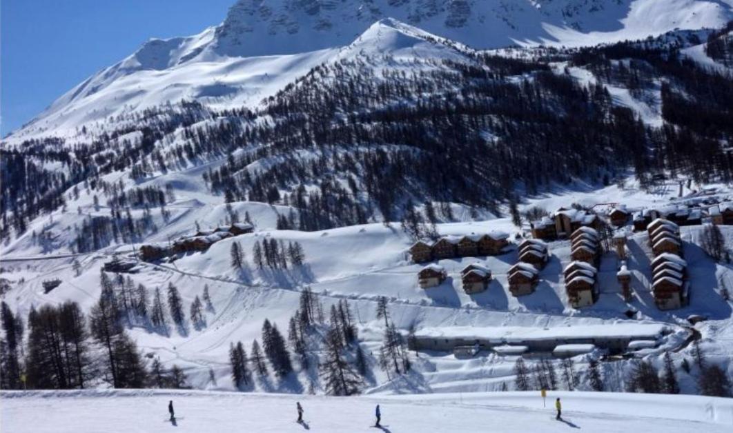 דירות וארס Appt Le Hameau Des Rennes 4 Etoiles Pieds Des Pistes Piscine Interieure Exterieure מראה חיצוני תמונה